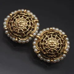 L711 イヤリング フェイクパール 透かし彫り ゴールド デザイン コスチュームジュエリー