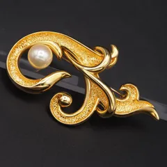 L736 ブローチ 大ぶり フェイクパール ゴールド デザイン コスチュームジュエリー