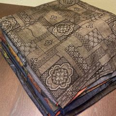 まとめ売り】正絹大島紬7枚 リメイク素材 ハンドメイド向け - メルカリ