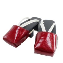 Item thumbnail for item 3531dff9-5a6e-4bd8-bf0d-b639e38cf14f