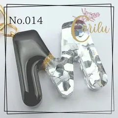 【M】イニシャルキーホルダー　ブラック　黒　シルバー　ギラギラ　チャーム　オリジナルキーホルダー　ハンドメイド　ギフト　プチギフト　プレゼント　コリルハンドメイド　No.014