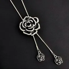 超人気♡レディース ネックレス♡ブラック 薔薇 ロング ペンダント