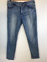 Item thumbnail for item 052b92d1-6b1f-4a5d-89e8-48016bcf8849