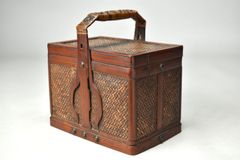 Item thumbnail for item 419ad63a-e7b5-413a-b3df-76aa1e546915