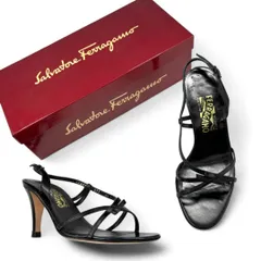 【美脚シルエット】フェラガモ ferragamo ストラップサンダル 24cm 黒 6.5D