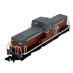 Item thumbnail for item f66ef65d-aeee-45c0-ac28-fdf2e37dc1d8