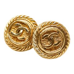 Item thumbnail for item 48a5d452-9371-4f5d-9cab-3fe1fe33c987