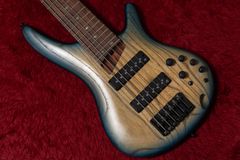 Item thumbnail for item 1c7cb5a3-01a9-4034-91dc-efca0b99c928