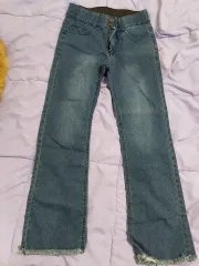 ブーツカット デニム ズボン