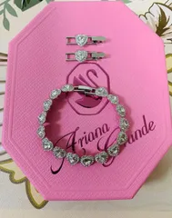 スワロフスキー　Ariana Grande x Swarovski ブレスレット