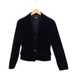 Item thumbnail for item fd6c0f06-94a3-440f-a928-66268a59d3b2