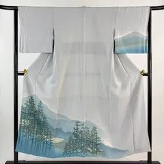 【美品】 付下げ 身丈151cm 裄丈64cm M 袷 落款 樹木 山並み ぼかし 灰色 正絹 秀品 【中古】