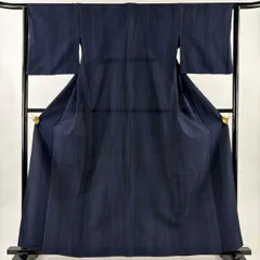 紬 身丈160cm 裄丈63.5cm S 単衣 ますいわ屋 幾何学模様 亀甲絣 紺色 正絹 秀品 【中古】