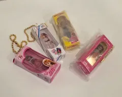 リカちゃん キーホルダー ガチャ