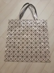 BAO BAO ISSEY MIYAKE バオバオイッセイミヤケ トートバッグ ベージュ