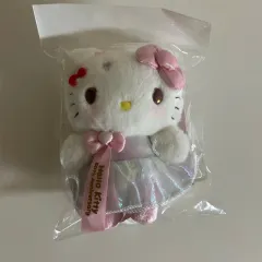 新品 日本 ハローキティ 50周年 限定モデル ぬいぐるみ キーホルダー