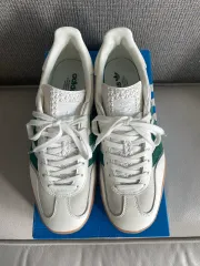 アディダス x emmi ガゼル インドア 265 出品