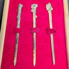 Item thumbnail for item 653f6960-510f-4e2b-8bea-9a11fda3a48b