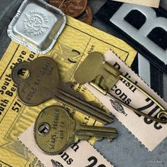 スケルトンキー／ランドリーピン／アンティーク／USA Amazon | キーソリッド真鍮アンティークスケルトンキーハンドエイジド