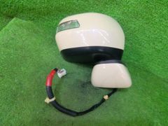 Item thumbnail for item 52b2fcfa-07aa-4155-9d28-50f0ed1cecf8