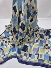 【used品】美品！pierre cardin レディーススカーフ シルク100%