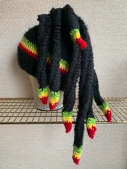 ラスタカラードレッドロックスビーニー✳︎Rasta Color Dreadlocks Beanie✳︎ドレッドヘアみたいな帽子✳︎全ての人に✳︎ハンドメイド✳︎ドレッド8本