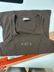 BORN TO WIN ノースリーブ