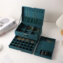 遺品整理　ジュエリーボックス　指輪　ネックレス　昭和レトロ　ヴィンテージ　断捨離 遺品整理 ジュエリーボックス 指輪 ネックレス 昭和レトロ