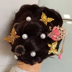 華やかなかんざし×ゴールドの蝶々の髪飾り 成人式 結婚式 和装 振袖に【103】