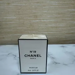 新品未開封CHANEL N°19 パルファム 14ml