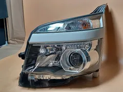 2026年最新】ヴォクシーヘッドライト左の人気アイテム - メルカリ