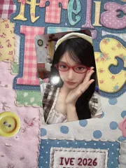 IVE（アイヴ）イソ シーグリ トレカ