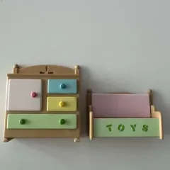 廃盤)まとめ)シルバニアファミリー 赤ちゃん収納とトイボックス おもちゃ ボックス セット