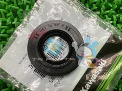 Z125PRO リアホイールハブオイルシール 在庫有 即納 カワサキ 純正 新品 バイク 部品 KSRプロ 在庫有り 即納可 車検 Genuine fKのサムネイル