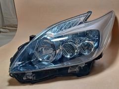 トヨタ プリウスα前期 LED右ヘッドライト 47-42 補修箇所有り - メルカリ