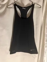 ナイキ ドライフィット ブラック ノースリーブ