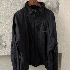 モンベル ウィンドブレーカー ブラック 日本製