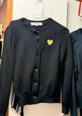 クリーム正規品-Mサイズ) レディース コム・デ・ギャルソン カーディガン GOLDハート