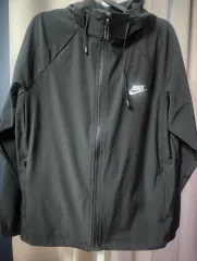 ナイキ ウィンドブレーカー M