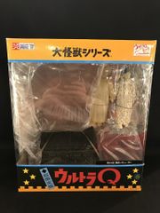 新品未開封〉エクスプラス 超限定版 大怪獣シリーズ 異次元列車