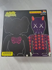 2025年最新】kaws kubrickの人気アイテム - メルカリ