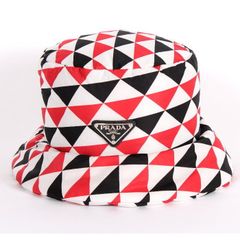 美品✨PRADA バケットハット リナイロン 三角ロゴ Mサイズ 花柄 赤色
