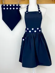 濃紺のドット柄がお洒落なハンドメイド子供エプロンと三角巾のセット