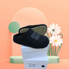 ブラックファー スリッパ