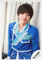 【中古】生写真(ジャニーズ) なにわ男子/道枝駿佑/上半身・衣装青・水色・両手下・首傾げ・カメラ目線/「関ジュ 夢の関西アイランド 2020 in 京セラドーム大阪 ～遊びにおいでや!満足 100%～」グッズオフショット/公式生写真