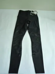 新品タグ付き プーマ コンプレッションパンツ  S  W59～63　DRYCELL