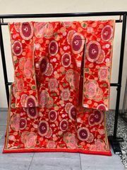 ⚫︎中古【色打掛】赤黒暈し⚫︎状態良好ですが生地に擦れあり - メルカリ