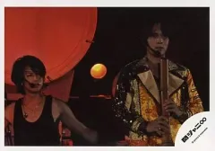 【中古】生写真(ジャニーズ) 関ジャニ∞/丸山隆平・大倉忠義/ライブフォト・横型・上半身・丸山両手竹・大倉黒のタンクトップ/公式生写真