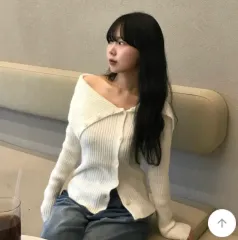 オフショルダー ボタン ゴージ ニット カーディガン