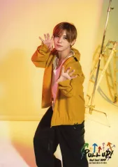 【中古】生写真(STARTO) Hey! Say! JUMP/山田涼介/膝上・衣装黄/「Hey! Say! JUMP LIVE TOUR 2023→2024 PULL UP!」オリジナルフォト